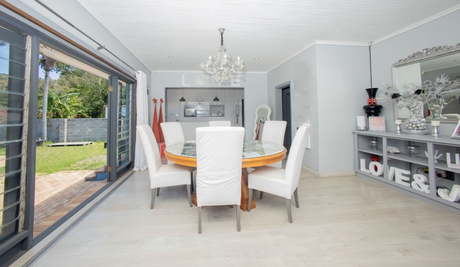 4 Bedroom Property for Sale in Abbotsford Eastern Cape